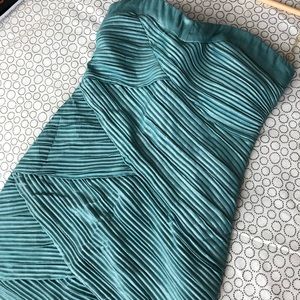 Turquoise strapless dress